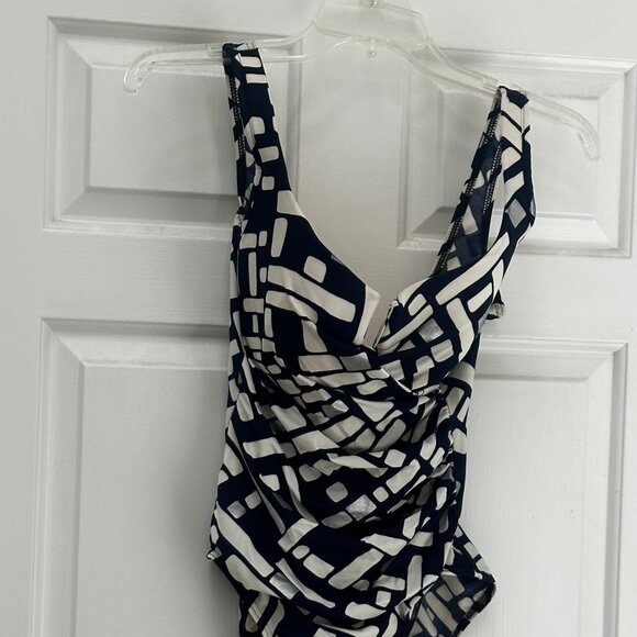 Miraclesuit Estilo Swimsuit – Navy/White, Tummy Control, Glam V-Neck - Size 12 - Picture 2 of 15